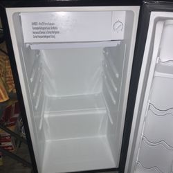 Galanz Mini Fridge 