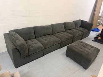 Thomasville Tisdale Modular Sectional 6-piece Dark Gray with Storage Ottoman