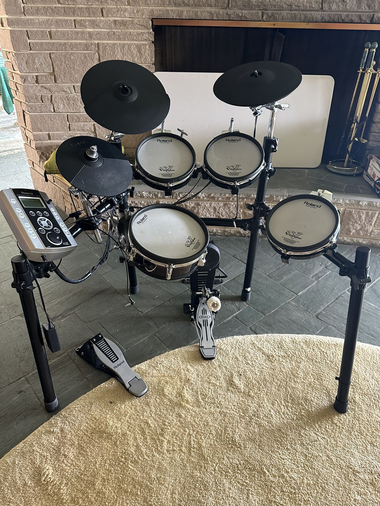 Roland TD 9 electric drum kit