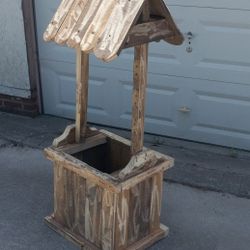 Custom Made Wishing Well 