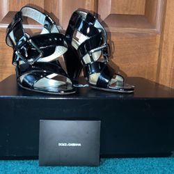 Dolce & Gabbana Black Patent Leather Heels 