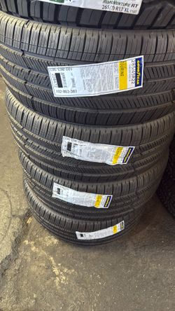 285/45/22 Goodyear Eagle touring