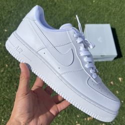 $50 Mens Sz 10 & 11 PRICE FIRM NO TRADES 