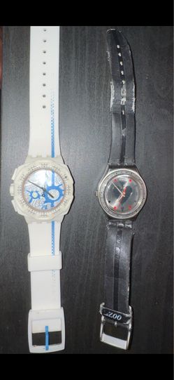 Lot of 2 Swatch watches