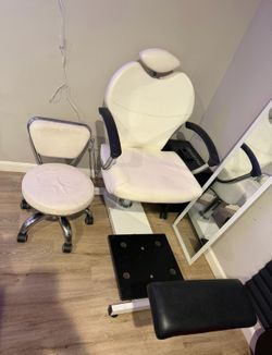 Pedicure chair & stool
