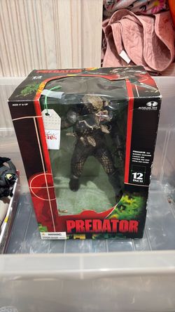 McFarlane Toys Predator 12-Inch Action Figure