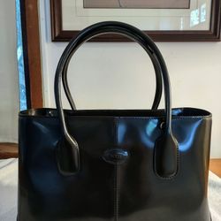 NEW Tod's handbag with dustbag