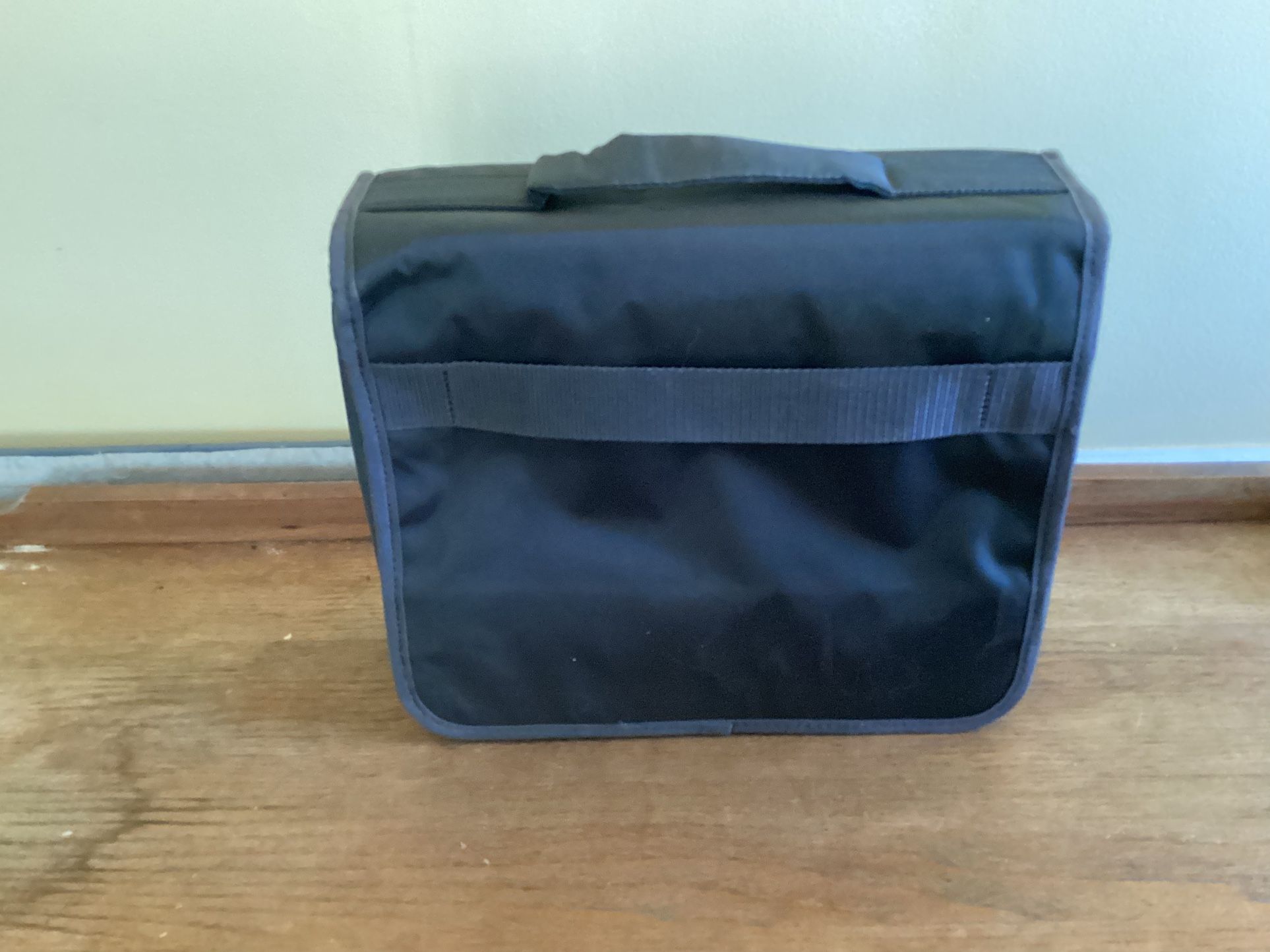 .New, CPAP Travel Bag. Resmed, Airline Approved Carry On Tote.