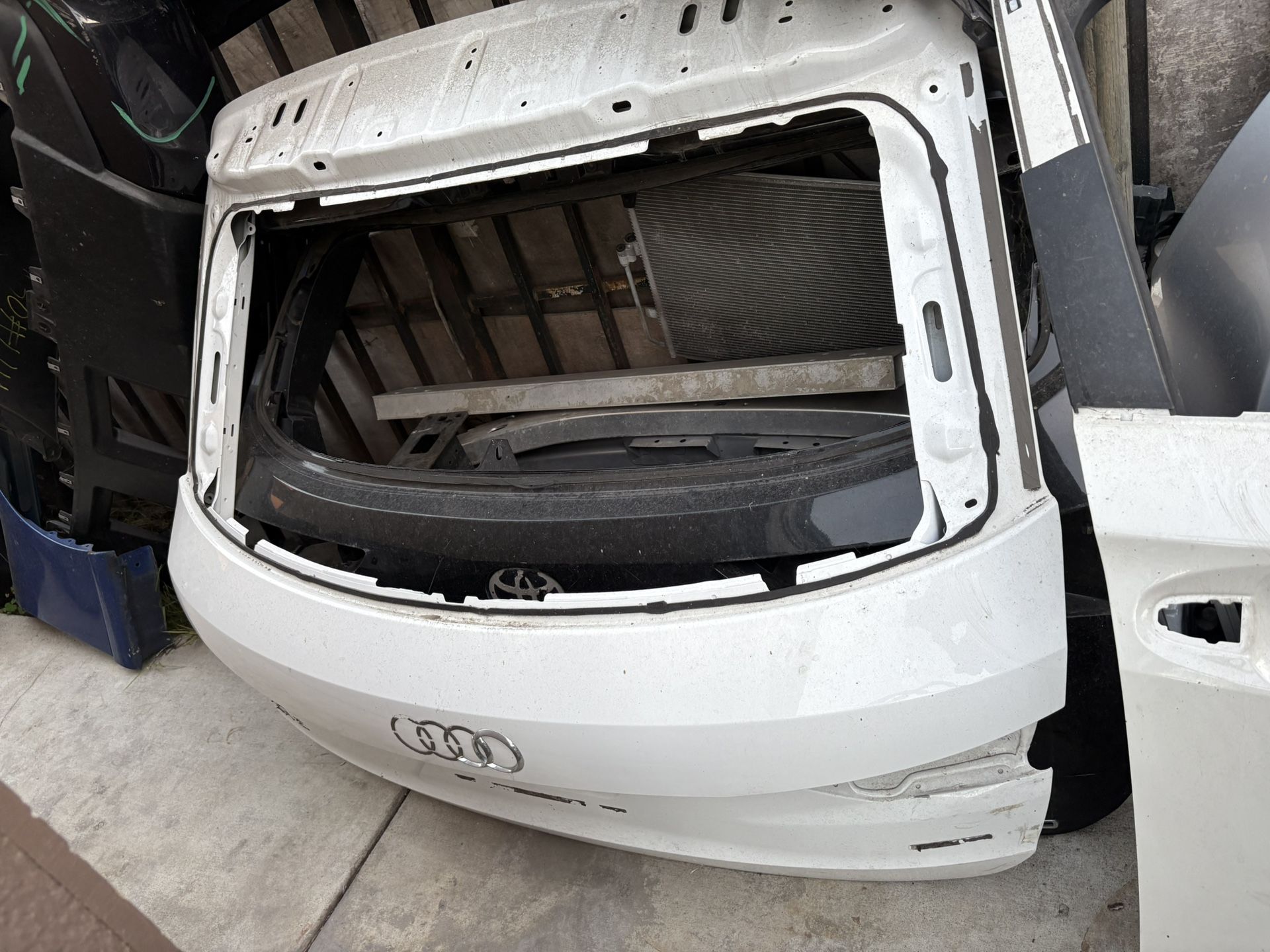 Audi Q3 Liftgate