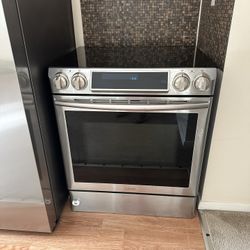 30” Samsung Smart Range 