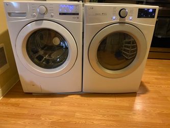 Washer and dryer set