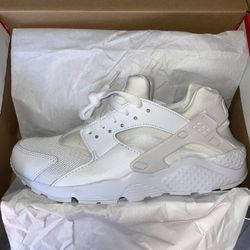 Nike Huarache Run GS Triple White Pure Platinum – Size 7Y (Women’s 8.5) – New