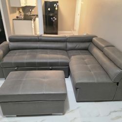Modern L-Shaped Sofa Bed with Ottoman & Adjustable Headrests- Make An Offer!