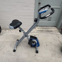 Xterra Folding Exercise Pedaling Bike  Bicycle Like New Cost $150