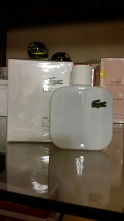 La coste blanco 3.4oz 100.ML prepárese para navidad con sus regalos yo vendo perfumes auténticos y a bajo precio