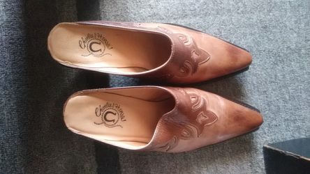 Charlie Horse shoes