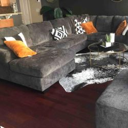 Oversized Sectional / couch / Living room set