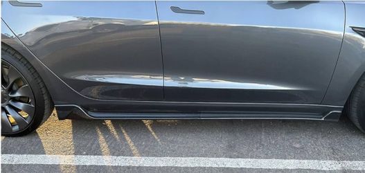 Tesla Model 3 Carbon Fiber Side Skirts