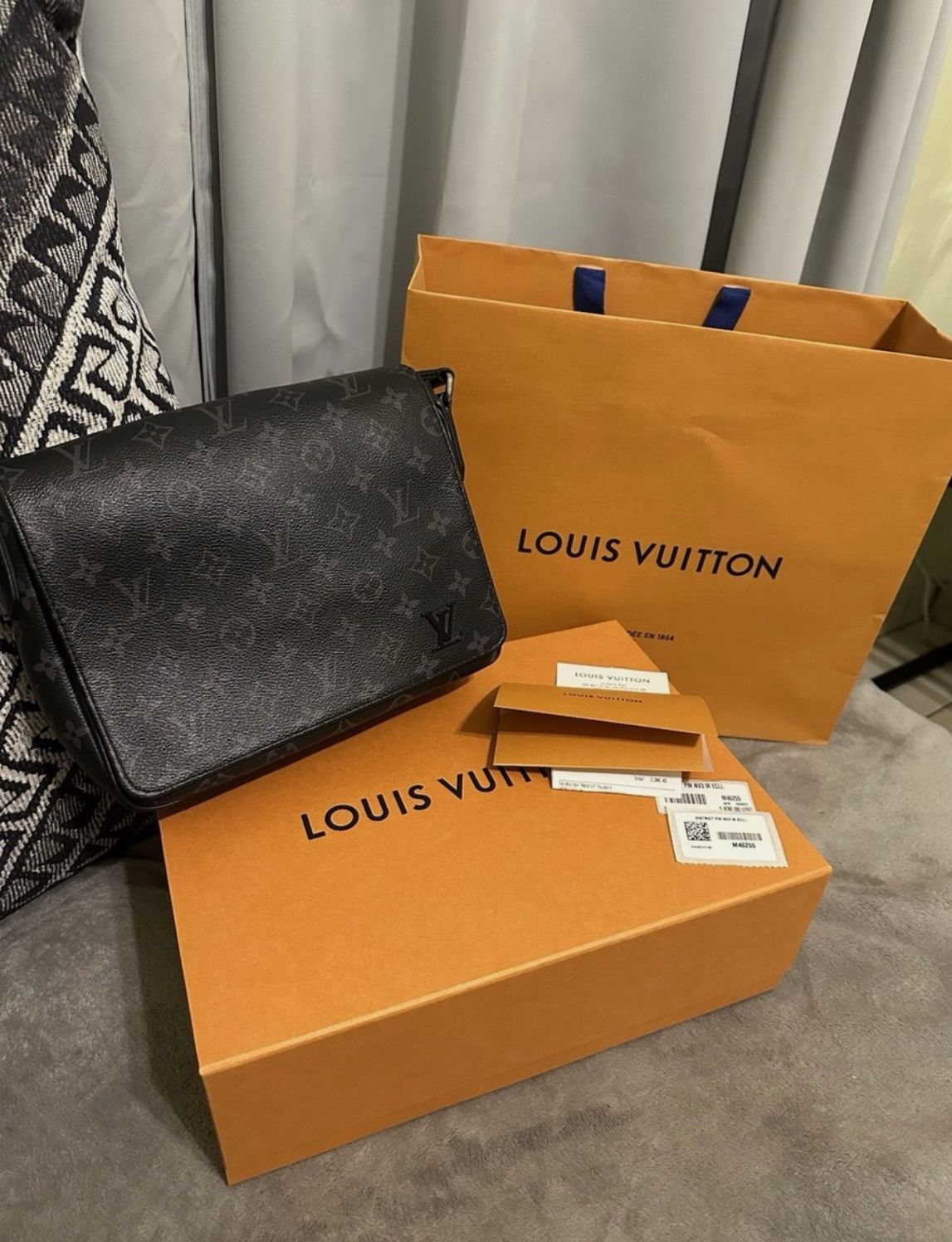 Louis Vuitton District PM messenger bag