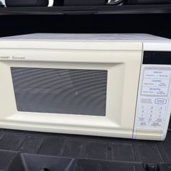 Sharp Carousel Microwave