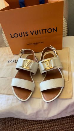 Louis Vuitton  horizon logo cowhide leather size 36