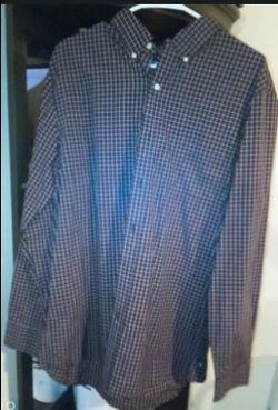 Men's Plaid Button-Down Long Sleeve Shirt