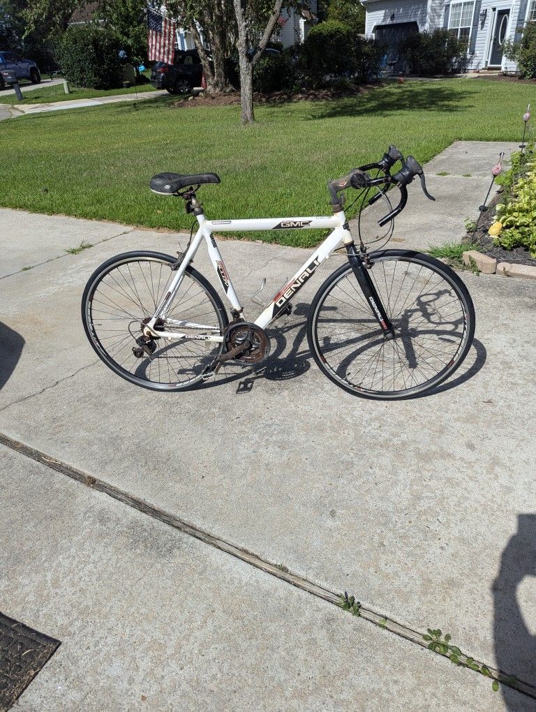 GMC Denali Road Series Bicycle