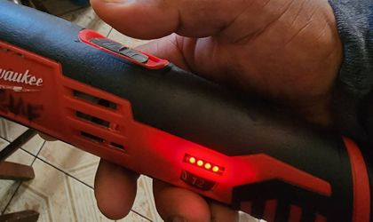 Milwaukee mult tool 12v