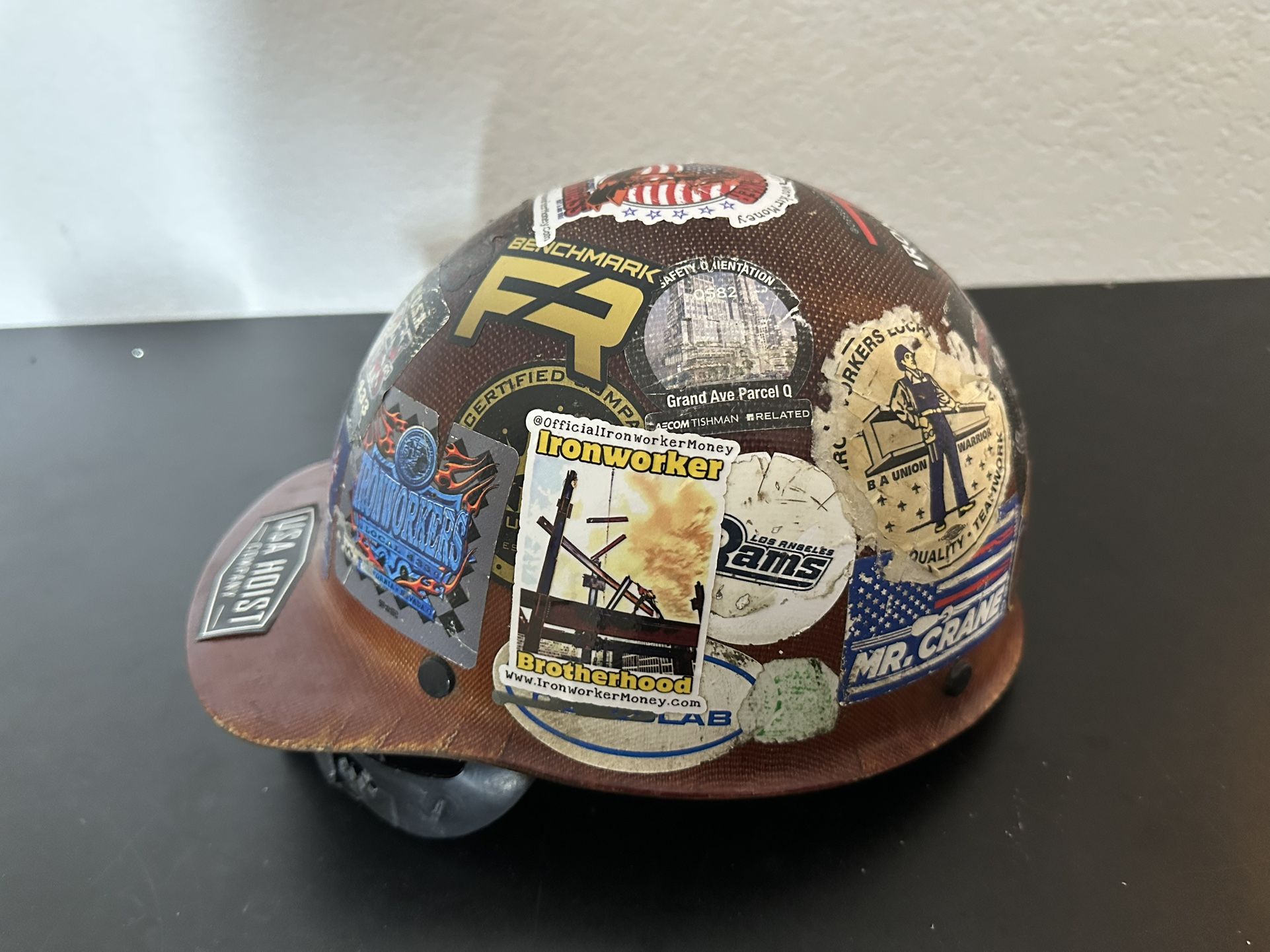 MSA SKULLGUARD HARDHAT SIZE MEDIUM 