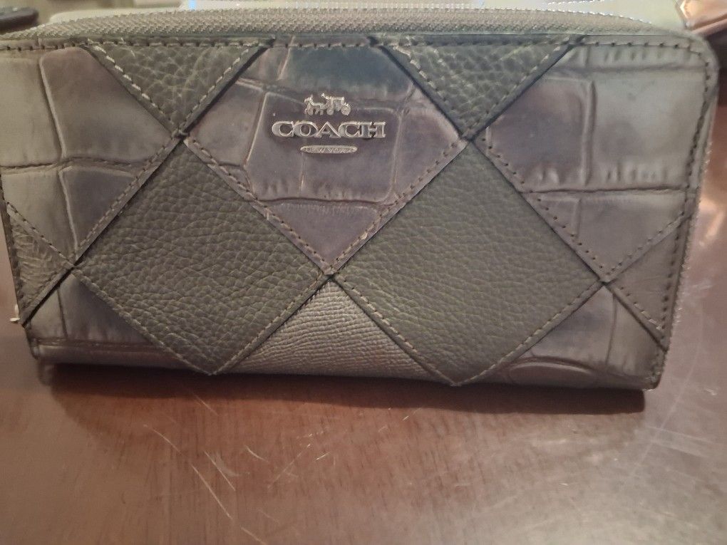 Coach Wallet With Patchwork SILVER $15