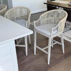 New set of 2 barstools patio outdoor