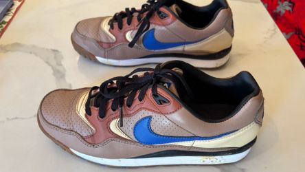 Nike Air Wildwood ACG sneakers in a Desert Dust colorway size 7.5