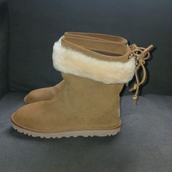 Ugg
