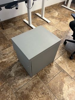File a torage cabinets