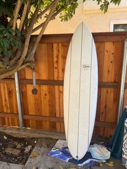 6’9 Surfboard Twin Fin