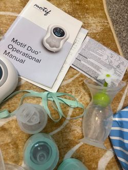 Motif Duo Double Electric Breast Pump with Storage Bags