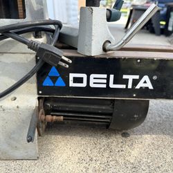 Delta Midi Lathe 