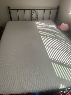 Full bed mattress - FREE