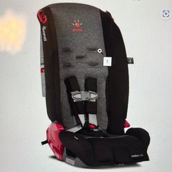 Two 3-in-1 Car Seats Diono R100