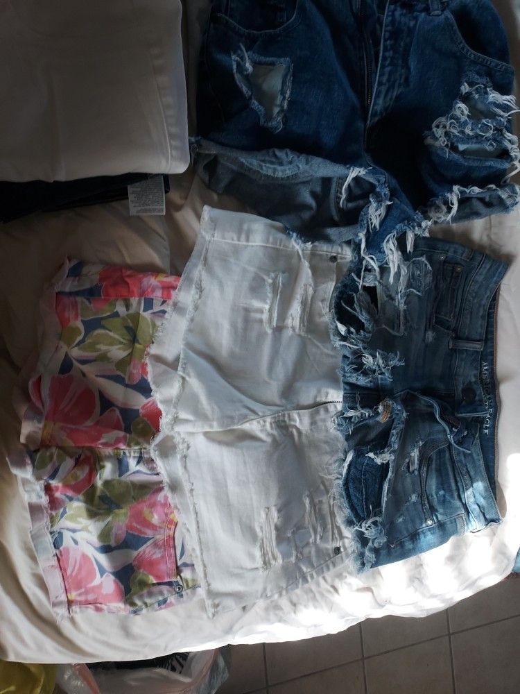 Hollister And American Eagle Shorts