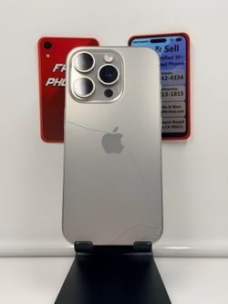 Apple iPhone 15 PRO 256GB UNLOCKED Natural Titanium