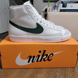 Nike Blazer Mid 77' VNTG 
