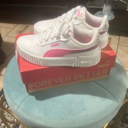 Lil Girls Pumas Sz 12C