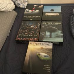 SIX FEET UNDER COMPLETE DVD SET