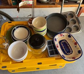 Bakeware and Kitchen Supply Bundle