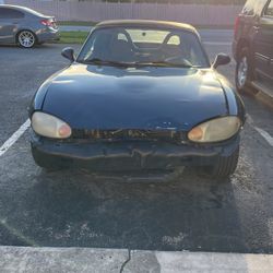 2000 Mazda Miata