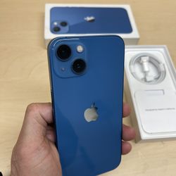 iPhone 13 Blue Or White Unlocked 128gb / Liberado Para Cualquier Companias 