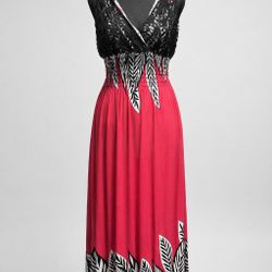 Red Black White Leaf Print Maxi Dress Women’s Large Smocked Waist 