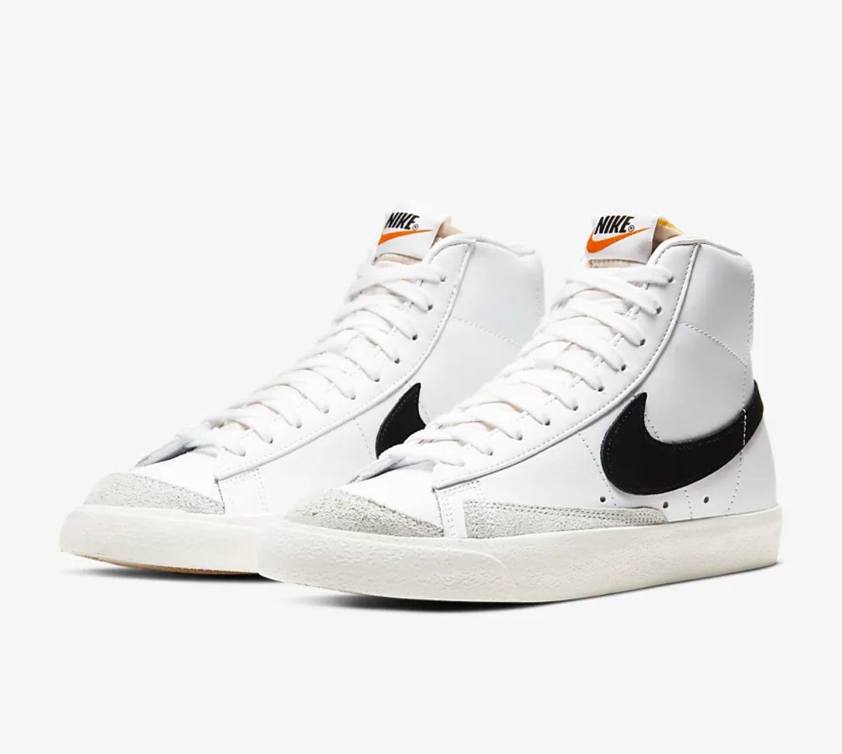 White Nike Shoes 7.5