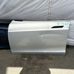 2018 Tesla Model S Left Front Door Shell 